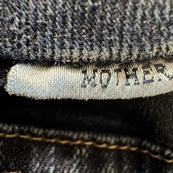 MOTHER High Waisted Looker Ankle Fray in Last Call Wash Dark Blue Skinny. Size32 - Picture 8 of 16